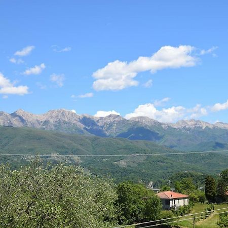 Apartament Locazione Turistica La Ca Gialla Pontremoli Zewnętrze zdjęcie