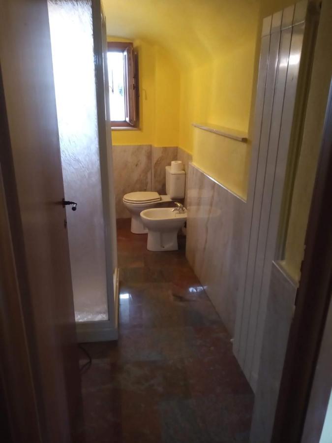 Apartament Locazione Turistica La Ca Gialla Pontremoli Zewnętrze zdjęcie