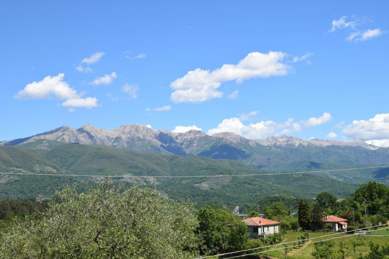 Apartament Locazione Turistica La Ca Gialla Pontremoli Zewnętrze zdjęcie