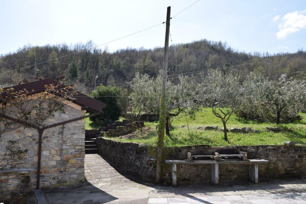 Apartament Locazione Turistica La Ca Gialla Pontremoli Zewnętrze zdjęcie