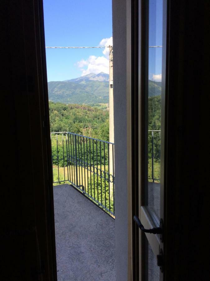 Apartament Locazione Turistica La Ca Gialla Pontremoli Zewnętrze zdjęcie
