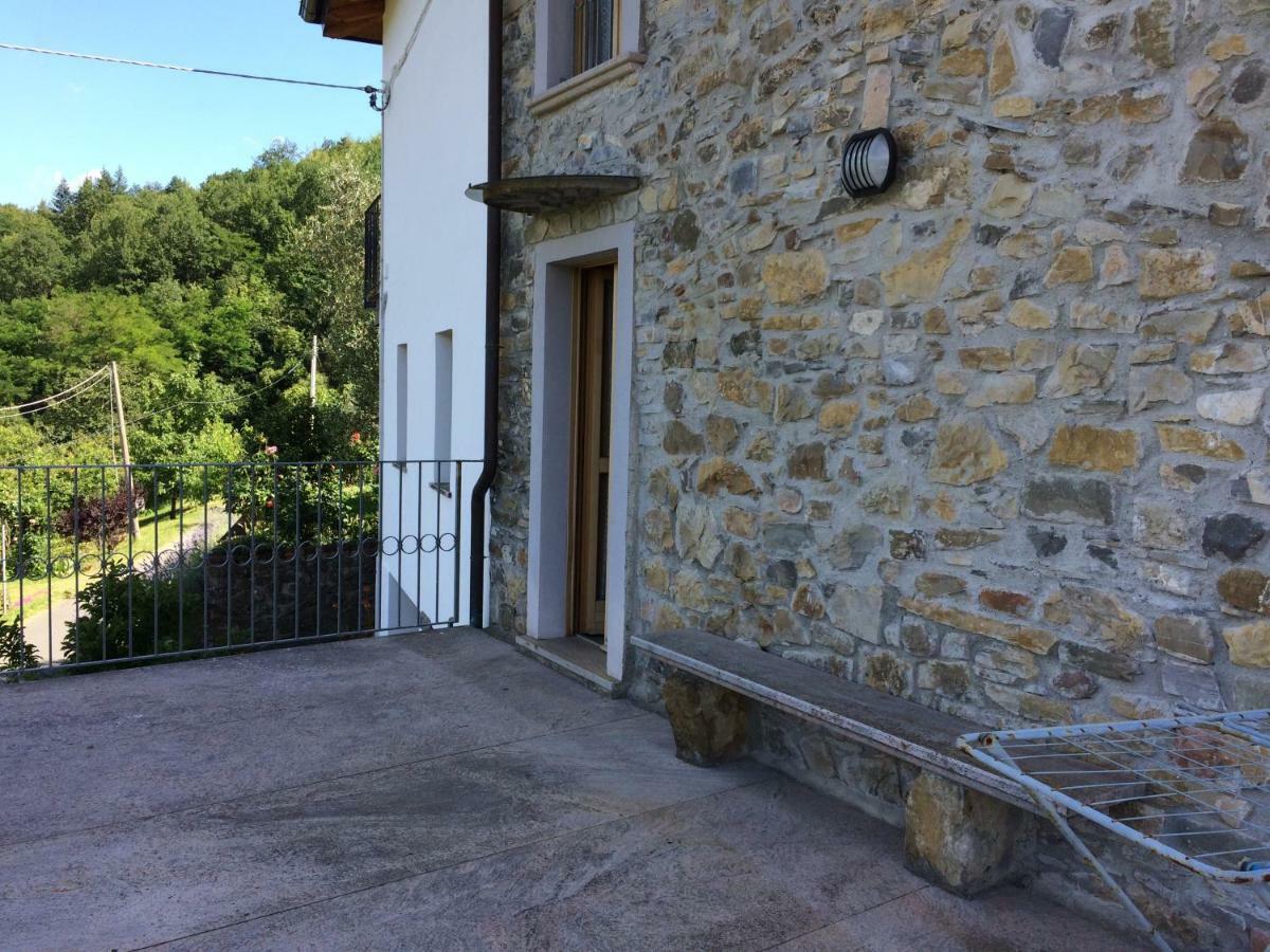 Apartament Locazione Turistica La Ca Gialla Pontremoli Zewnętrze zdjęcie